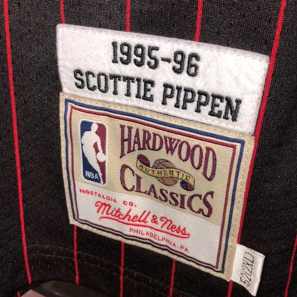 Mitchell & Ness #33 Bulls PIPPEN Jersey Authentic - Picture 5 of 8